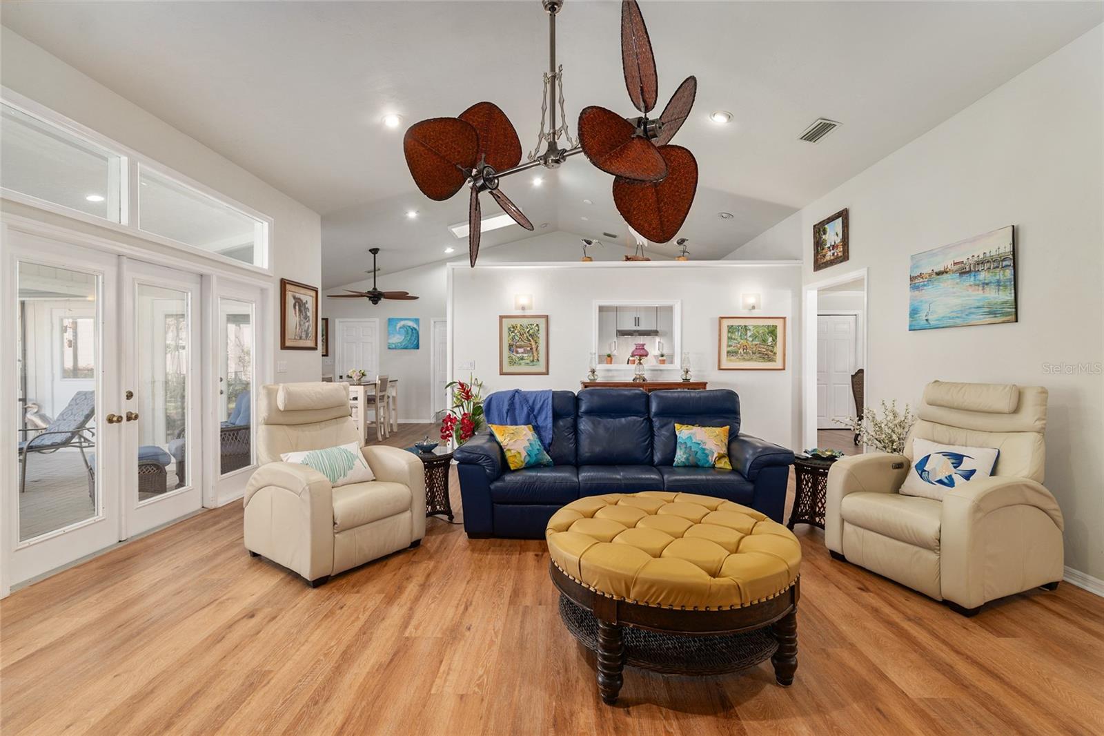 Image 12 of 67 For 9425 21st Avenue