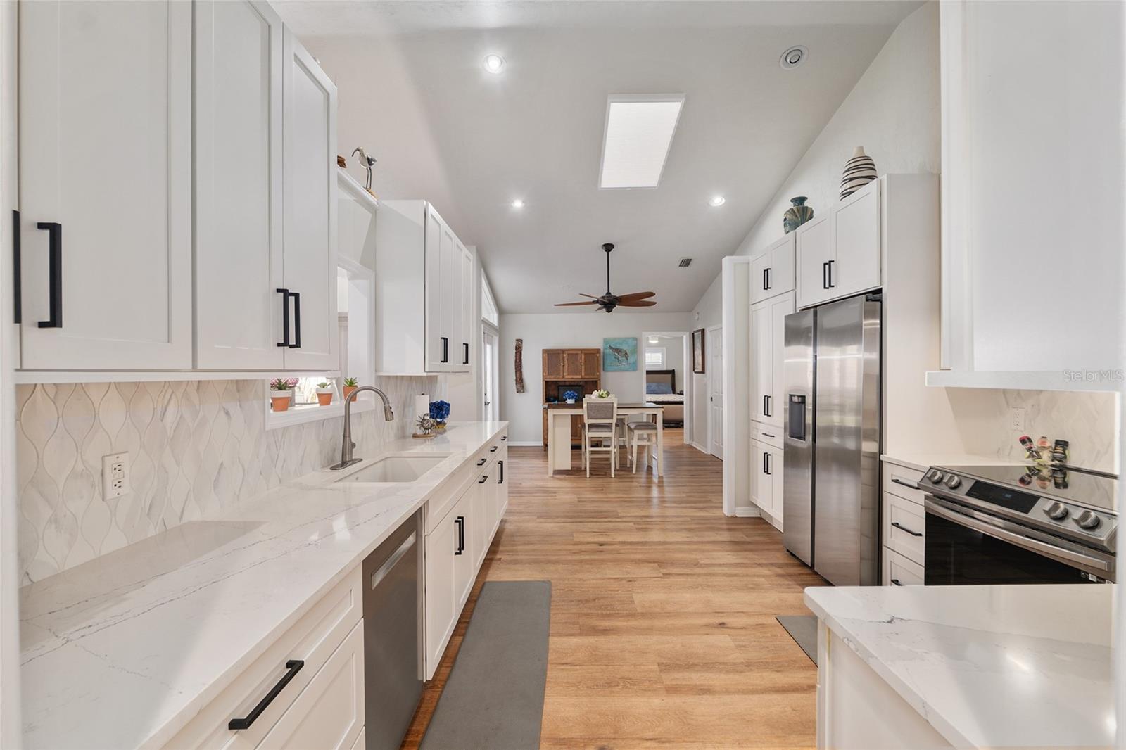 Image 19 of 67 For 9425 21st Avenue