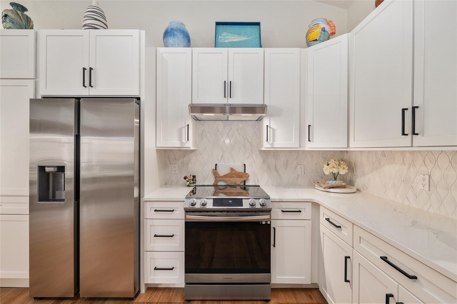 Image 22 of 67 For 9425 21st Avenue