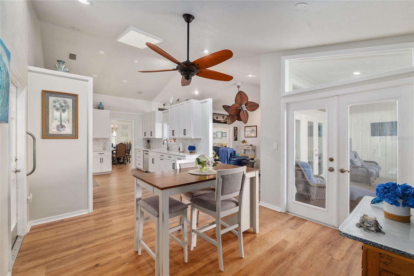 Image 27 of 67 For 9425 21st Avenue