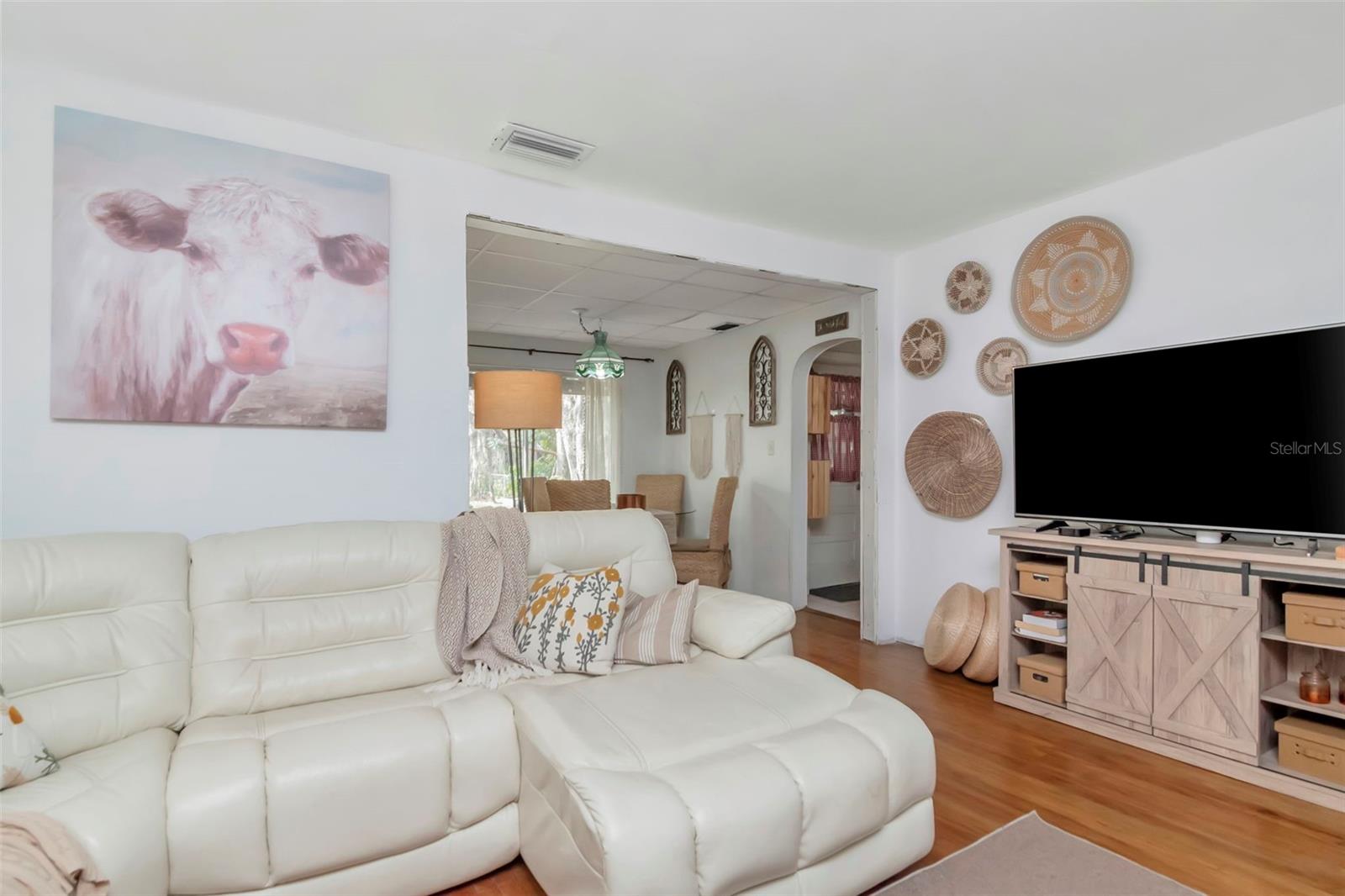 Image 11 of 54 For 5834 Montana Avenue