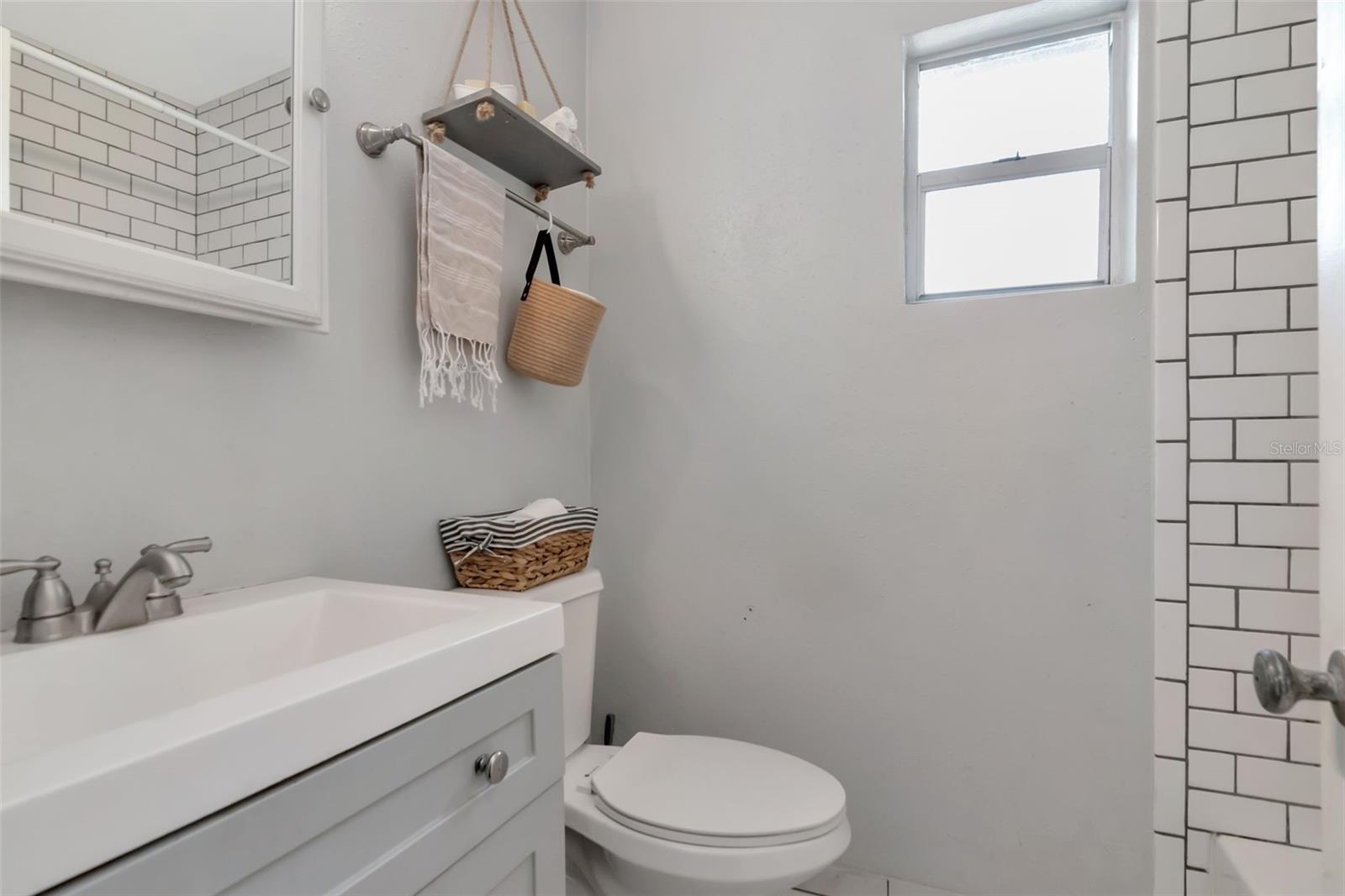 Image 13 of 54 For 5834 Montana Avenue