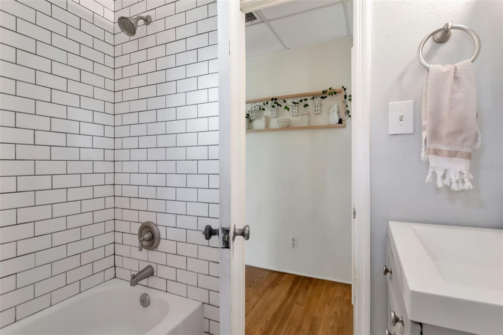 Image 14 of 54 For 5834 Montana Avenue