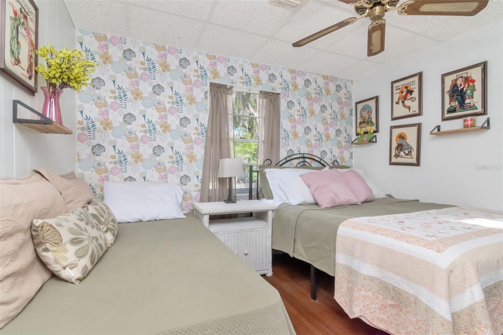 Image 16 of 54 For 5834 Montana Avenue