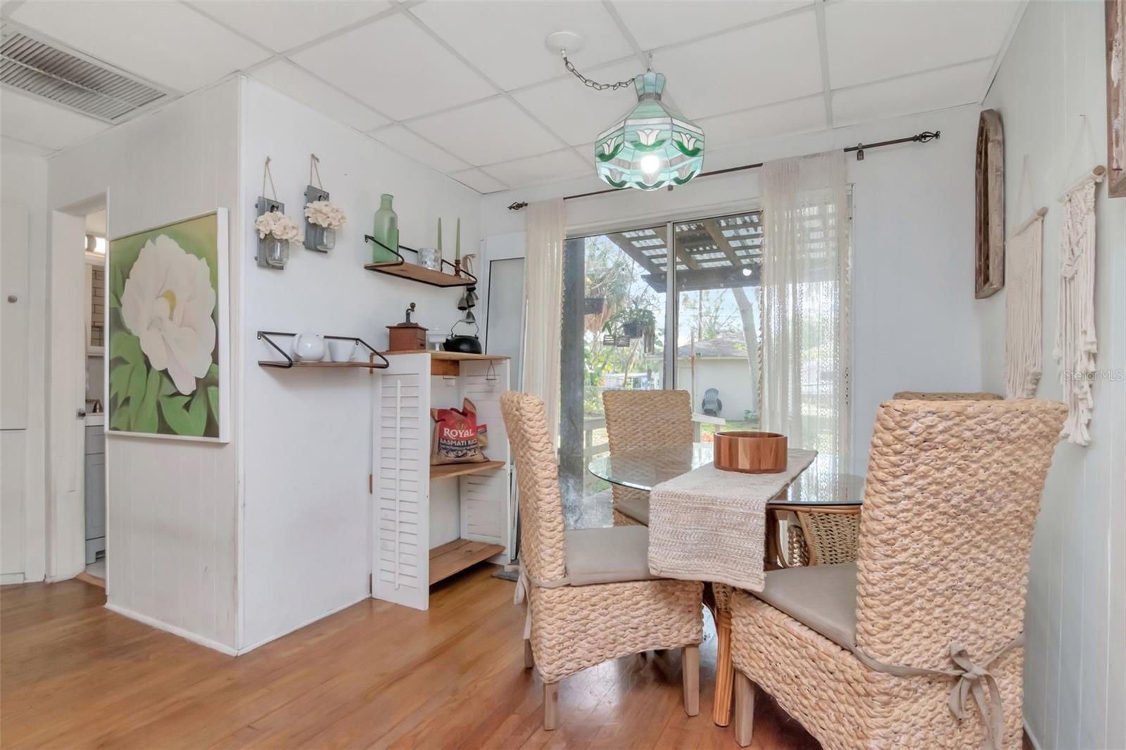 Image 19 of 54 For 5834 Montana Avenue