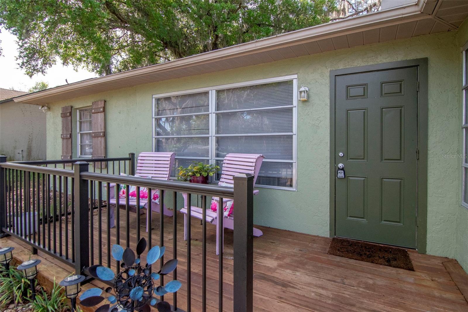 Image 3 of 54 For 5834 Montana Avenue