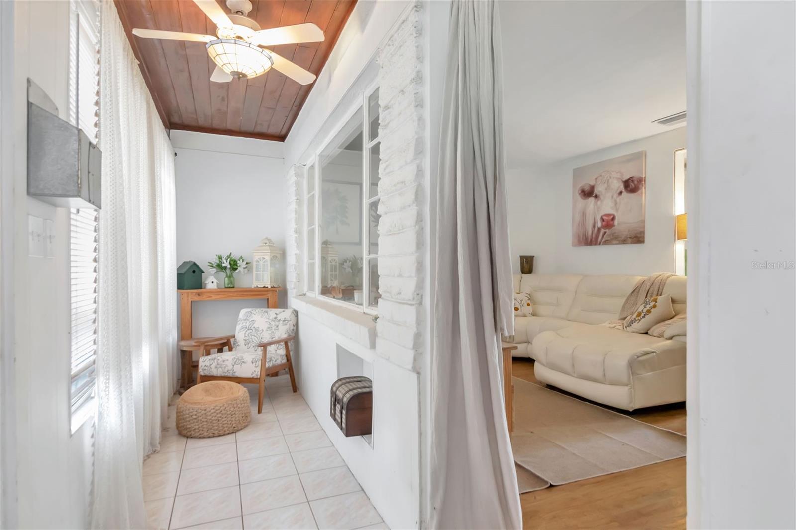 Image 4 of 54 For 5834 Montana Avenue