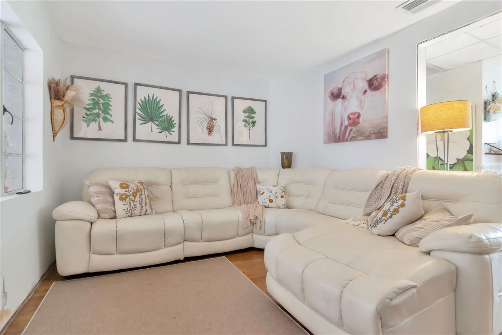 Image 9 of 54 For 5834 Montana Avenue