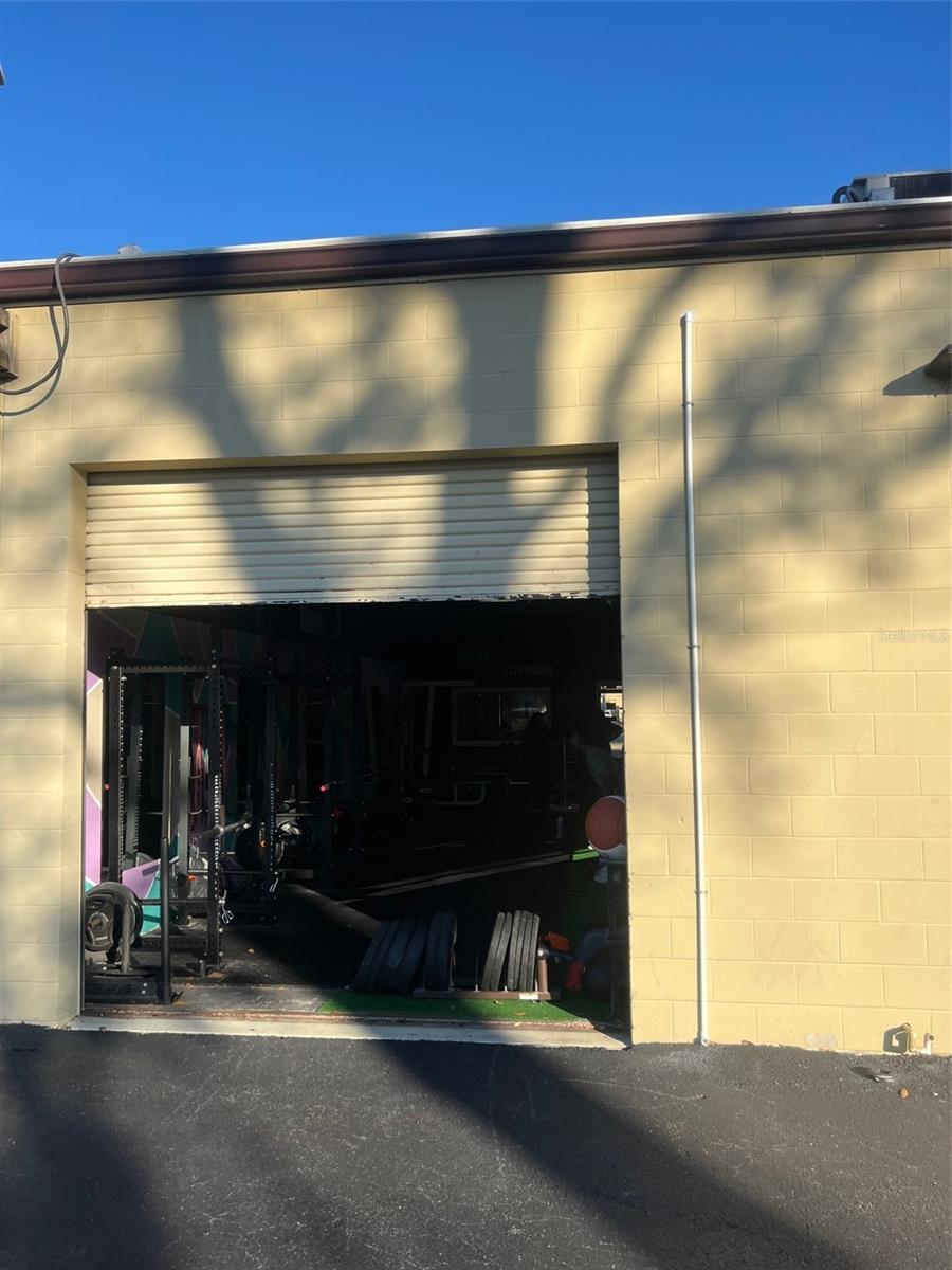 Image 2 of 3 For 2512 1st Boulevard 200