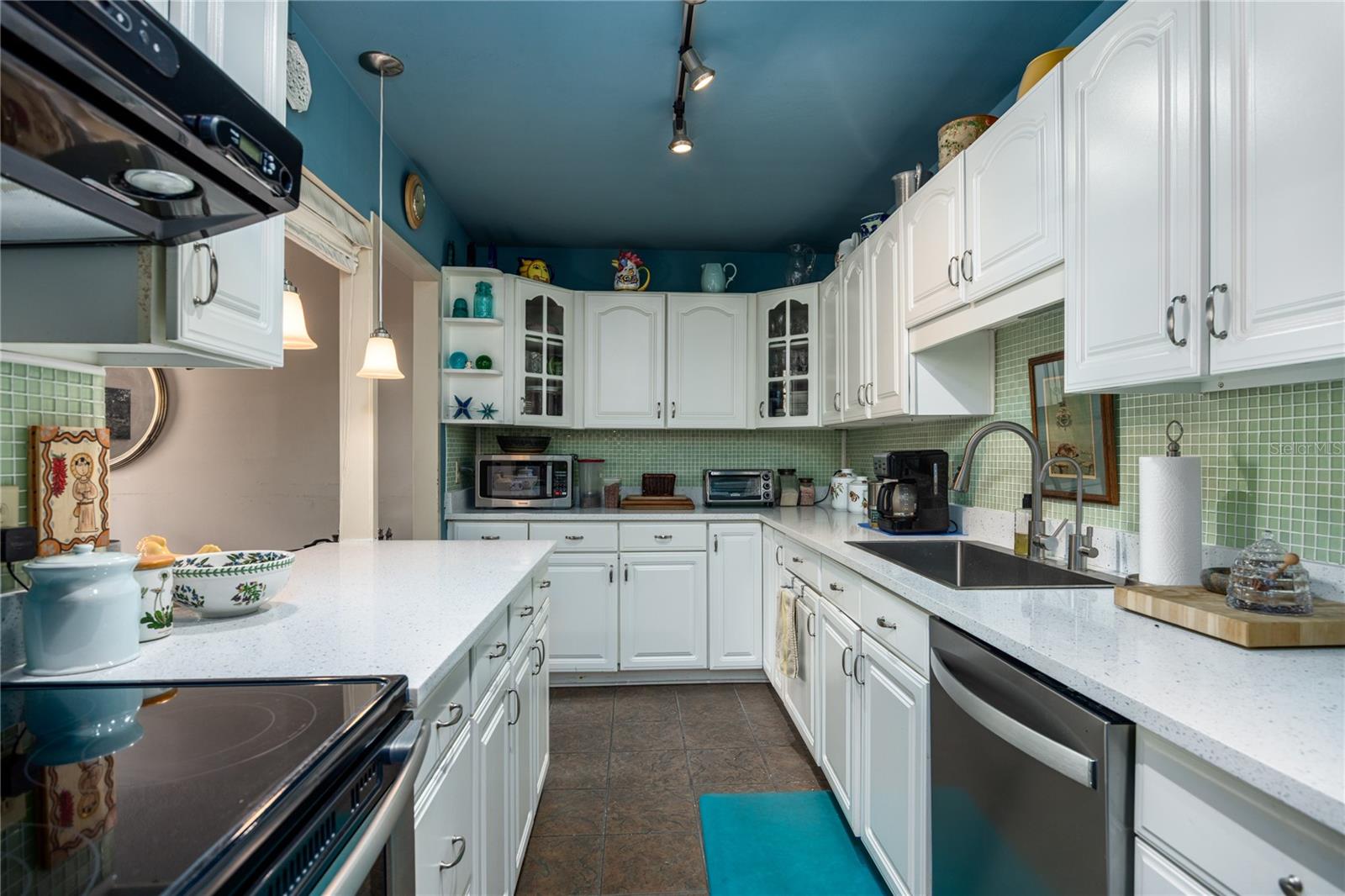 Image 16 of 50 For 1717 23rd Avenue  2 D