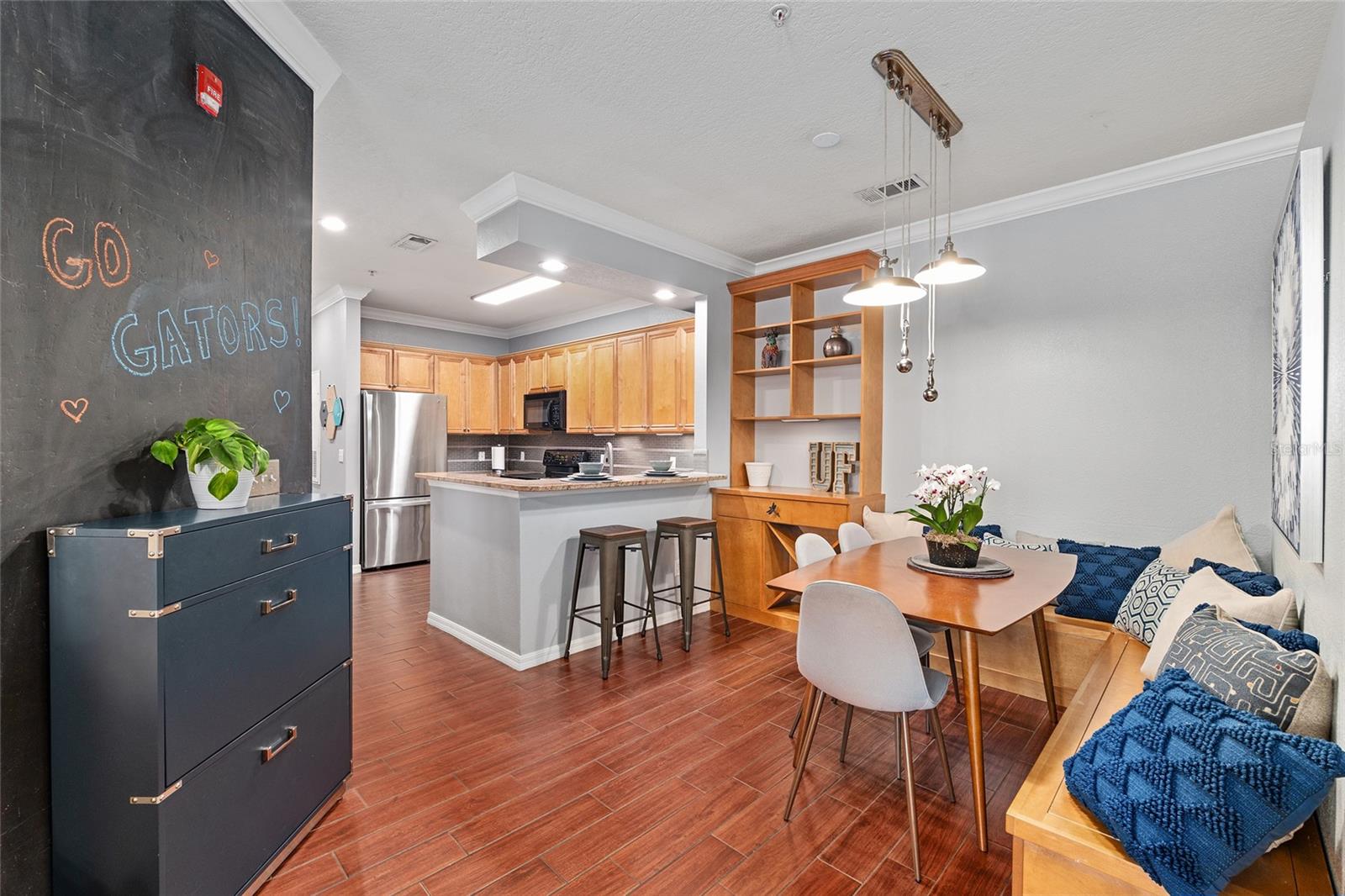 Image 16 of 53 For 1142 9th Road 402