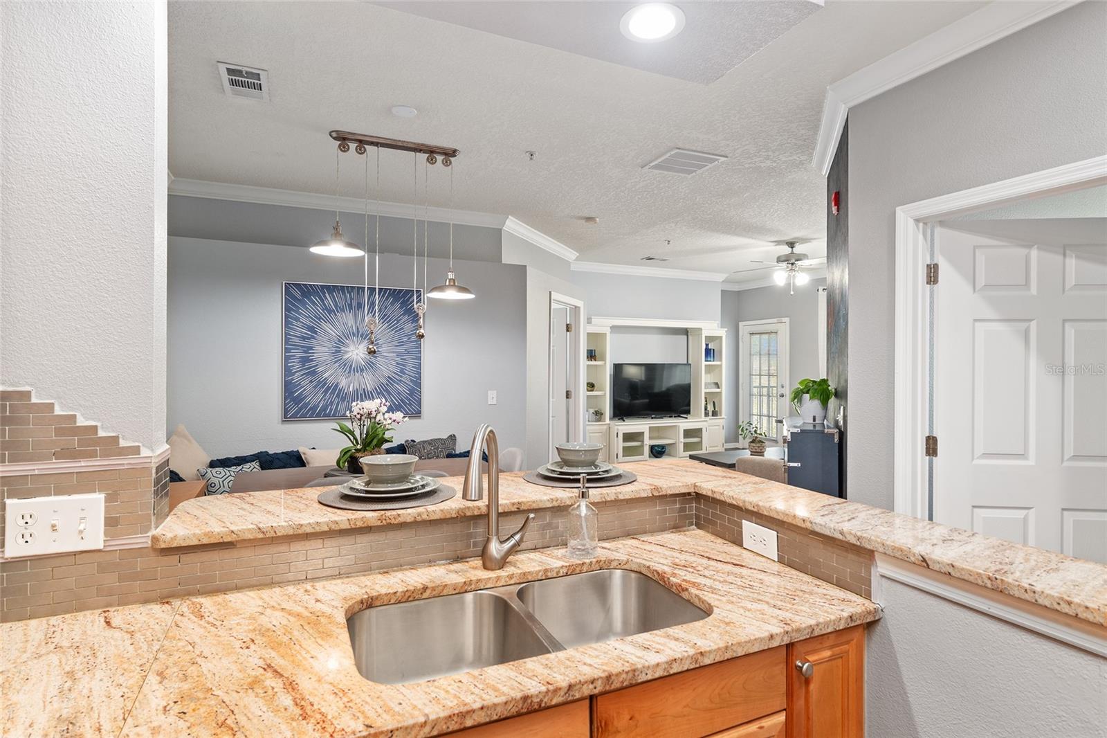 Image 23 of 53 For 1142 9th Road 402