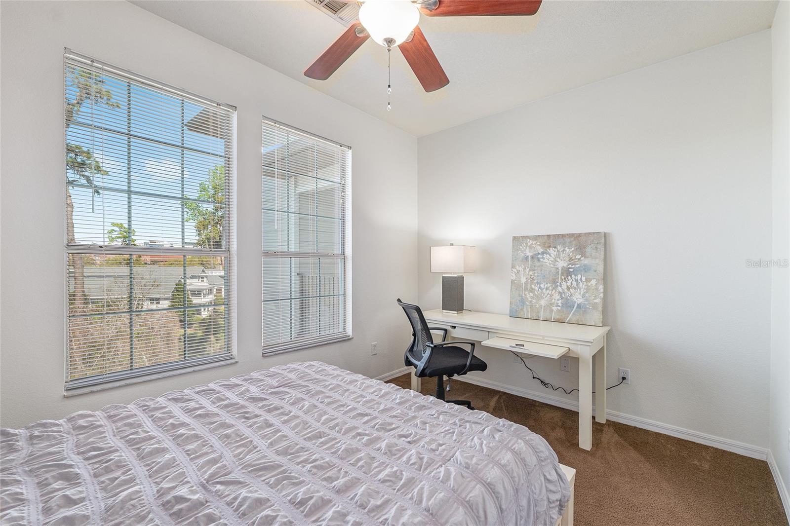 Image 29 of 53 For 1142 9th Road 402