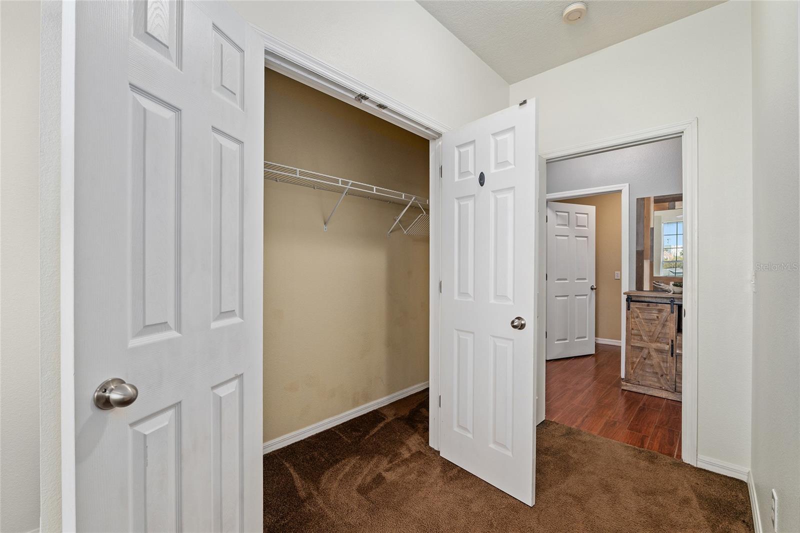 Image 32 of 53 For 1142 9th Road 402