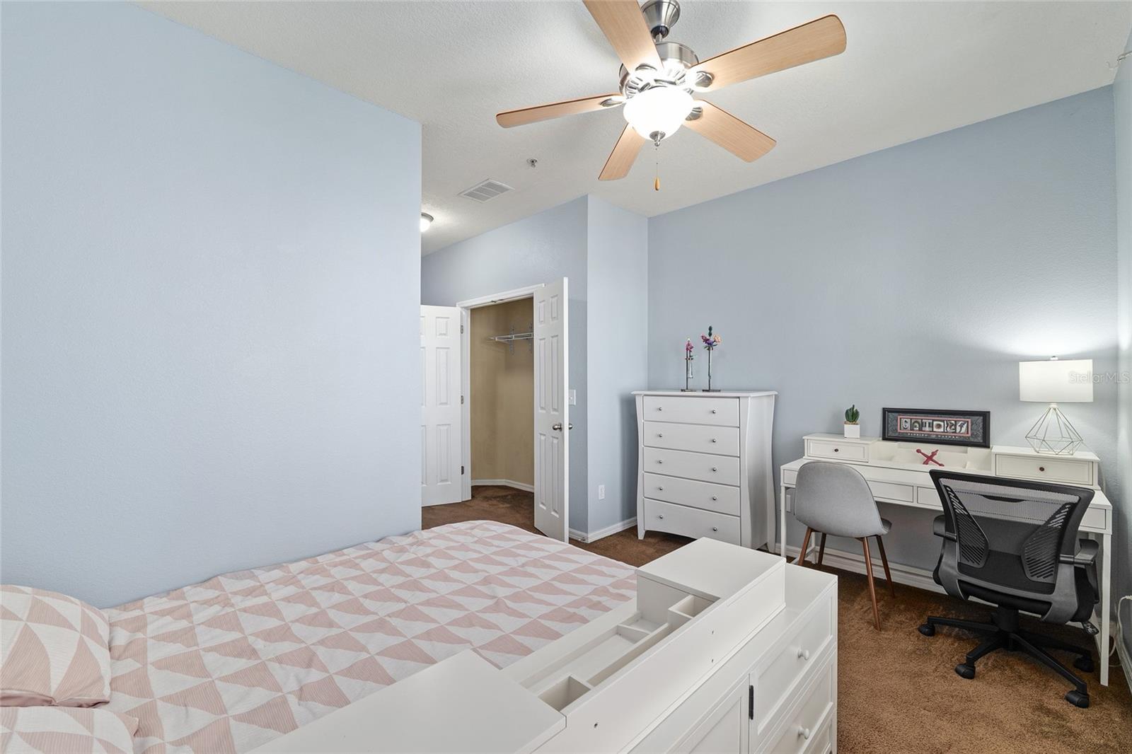 Image 35 of 53 For 1142 9th Road 402