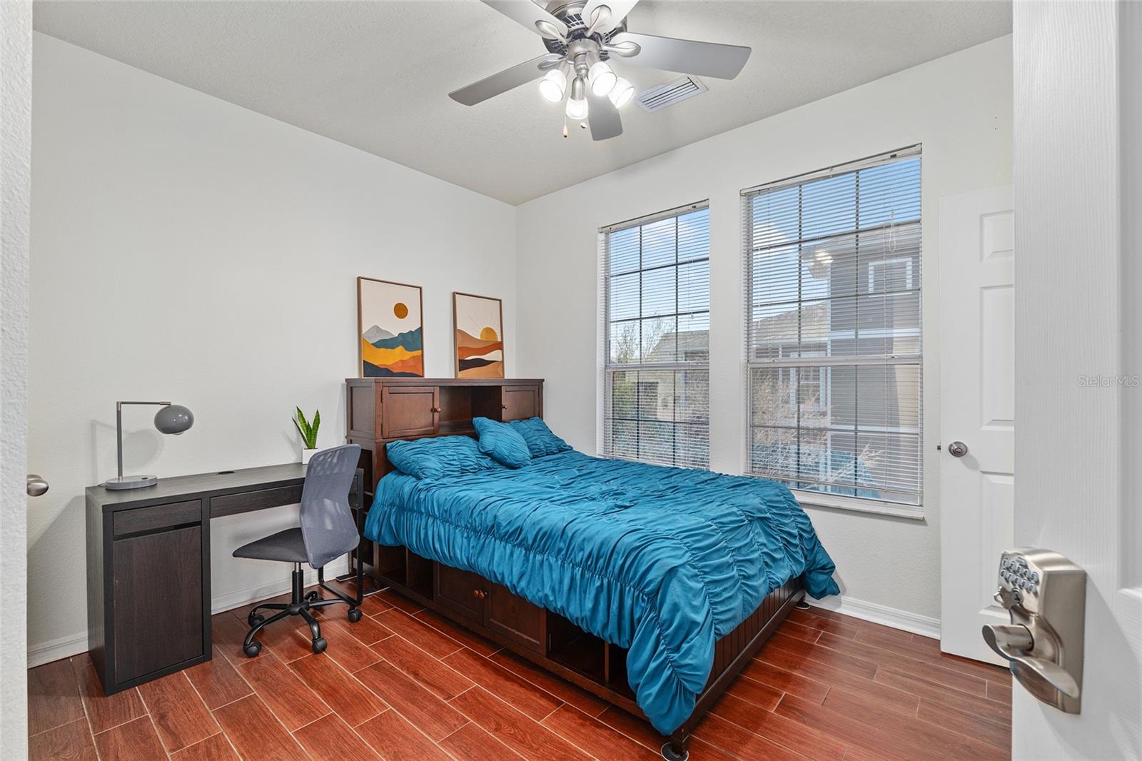 Image 38 of 53 For 1142 9th Road 402