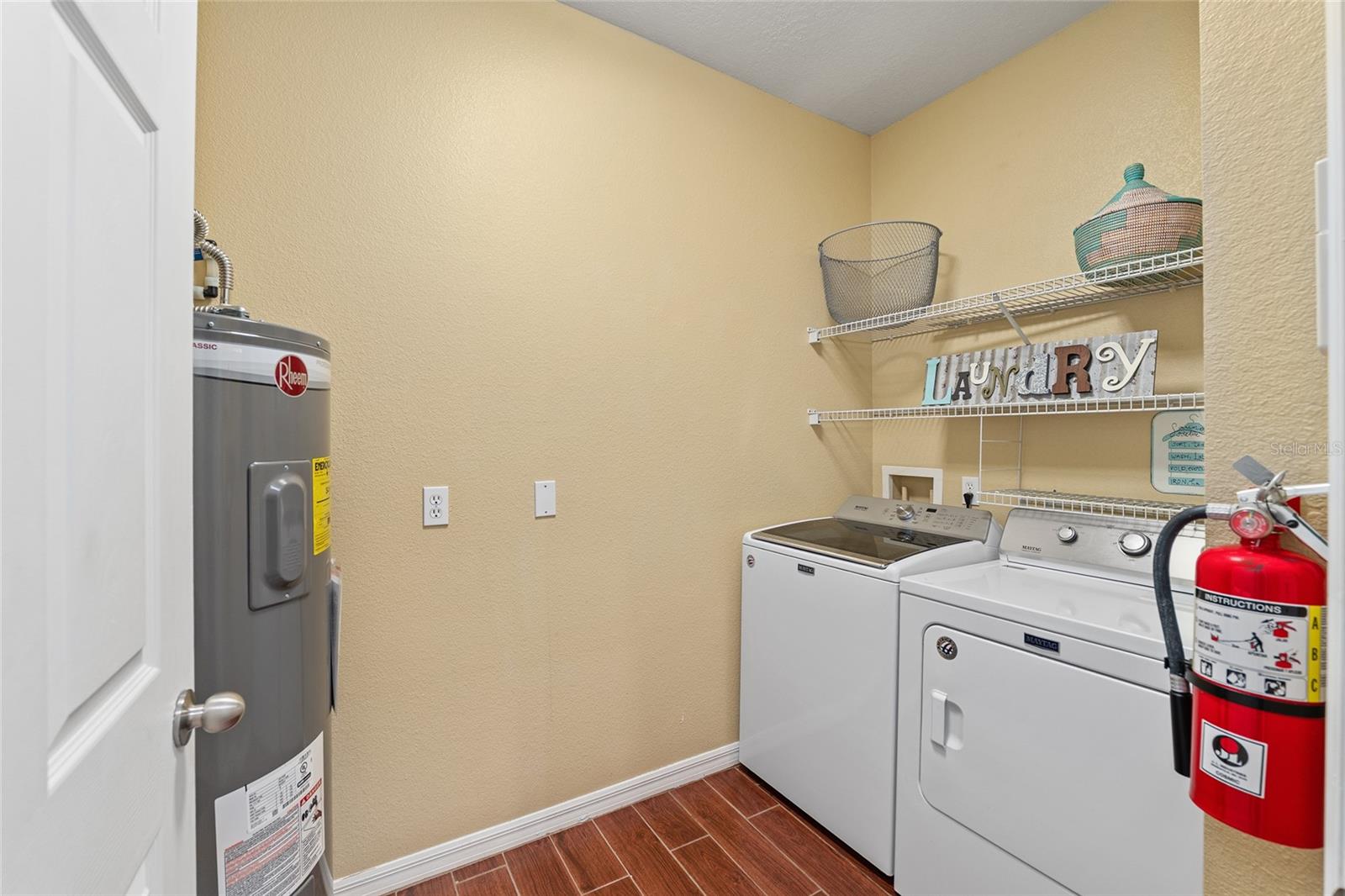 Image 43 of 53 For 1142 9th Road 402