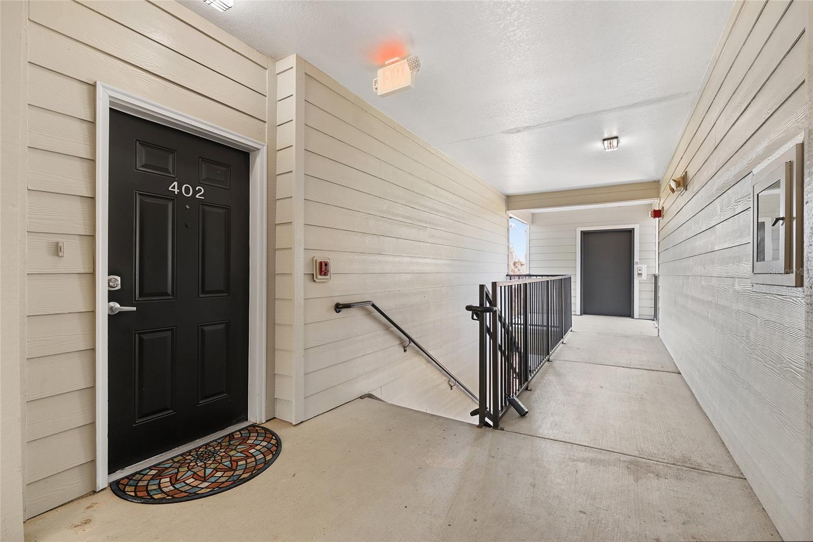 Image 5 of 53 For 1142 9th Road 402