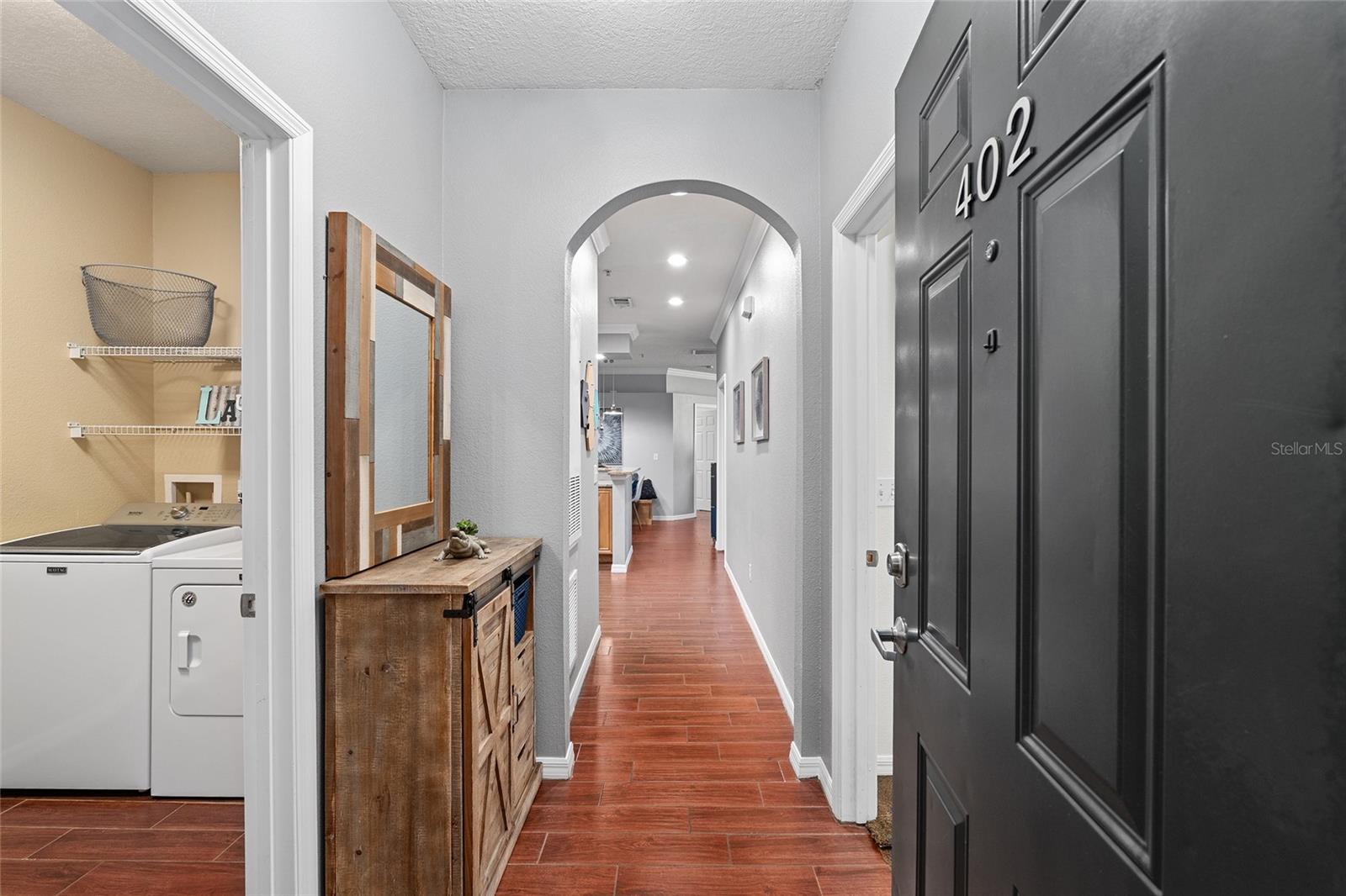 Image 6 of 53 For 1142 9th Road 402