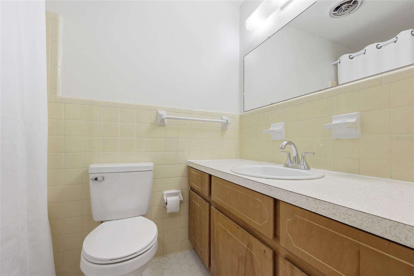 Image 17 of 30 For 129 Benz Way