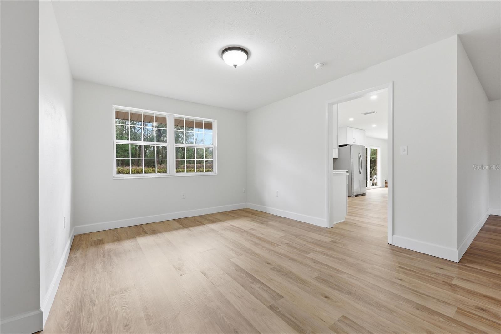 Image 7 of 30 For 129 Benz Way