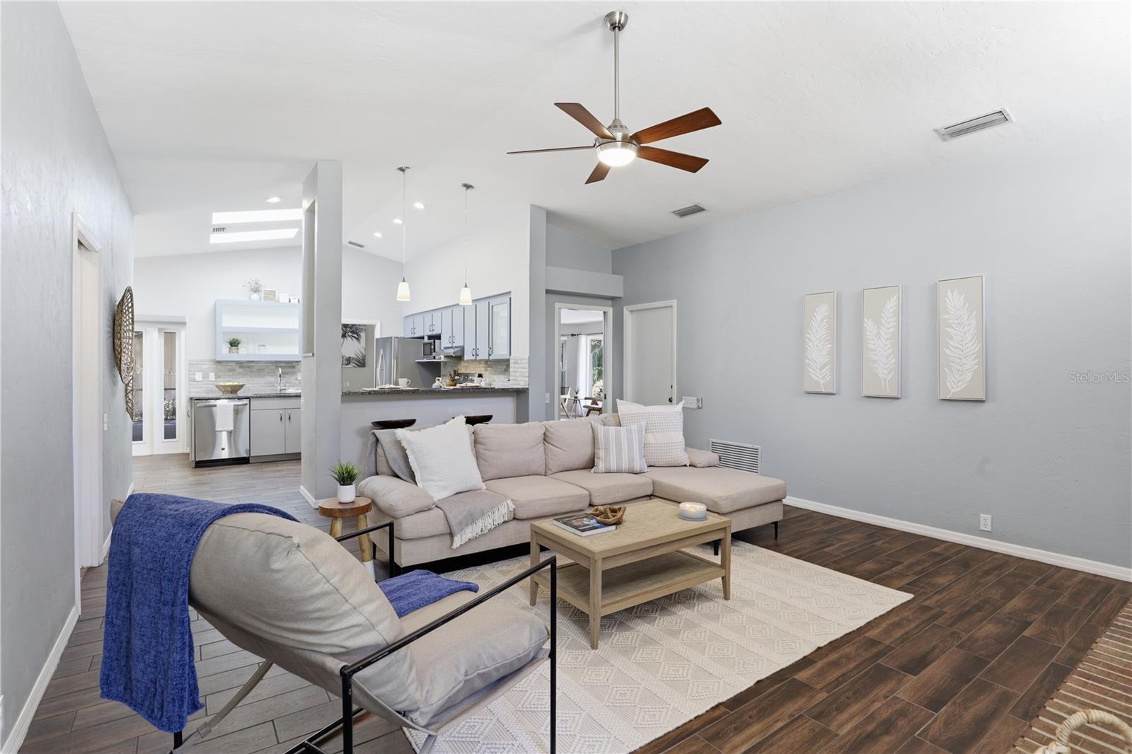 Image 19 of 48 For 833 45th Terrace