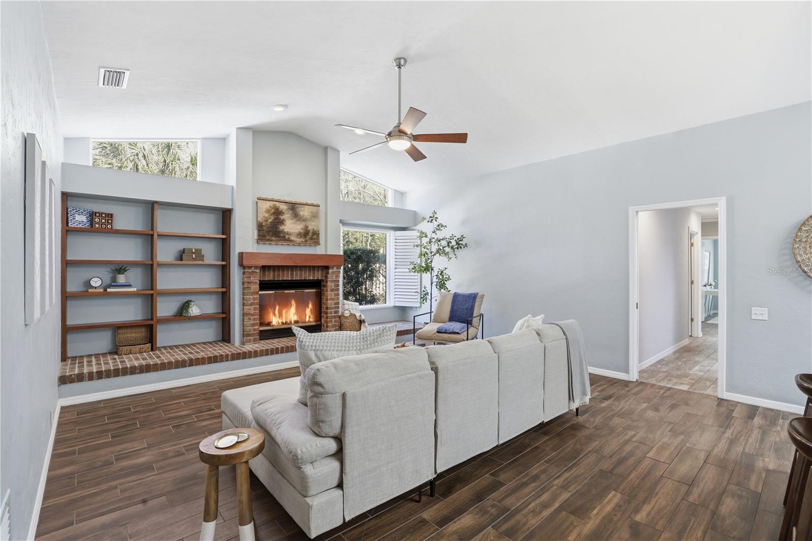 Image 21 of 48 For 833 45th Terrace