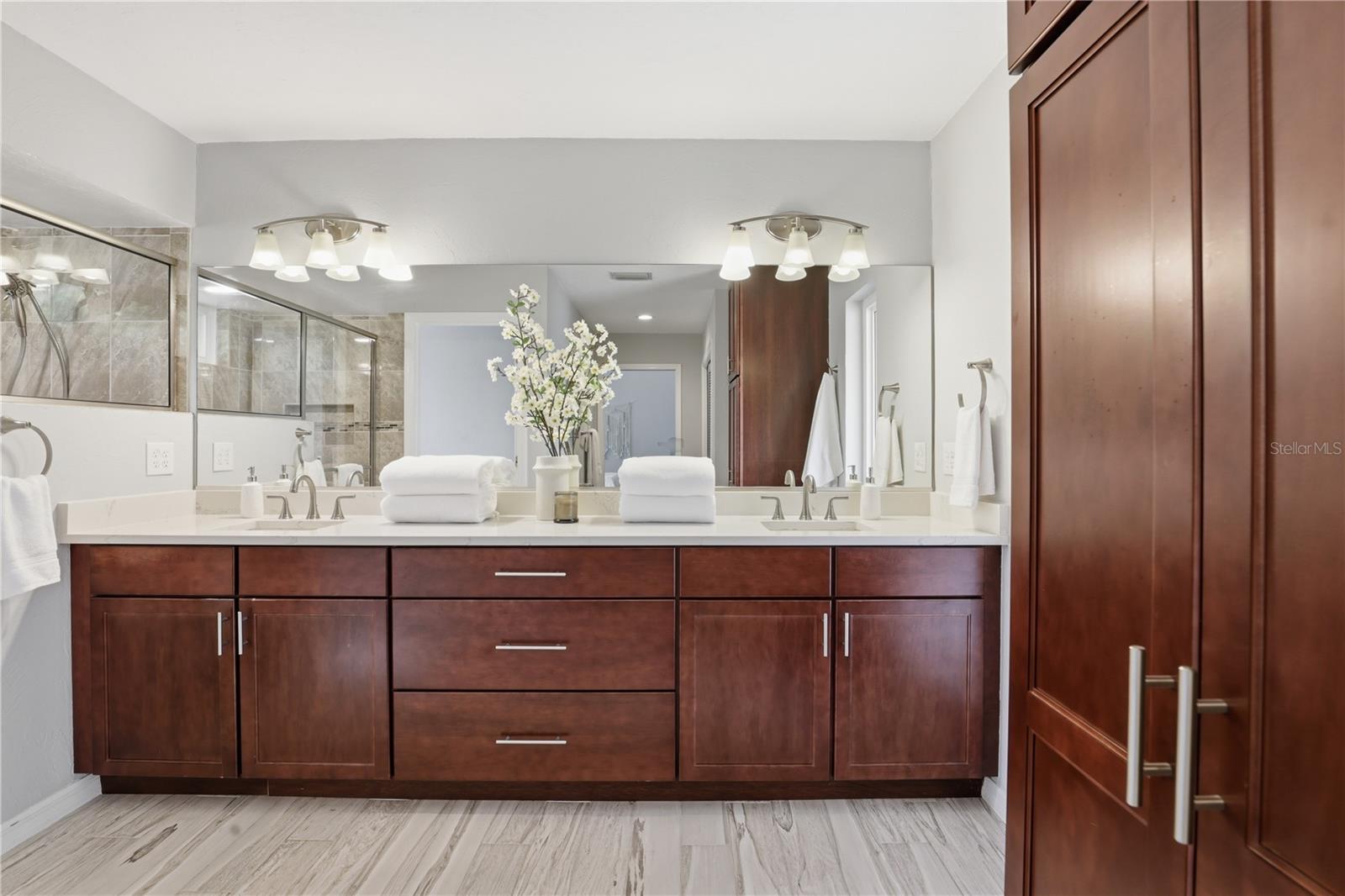 Image 35 of 48 For 833 45th Terrace