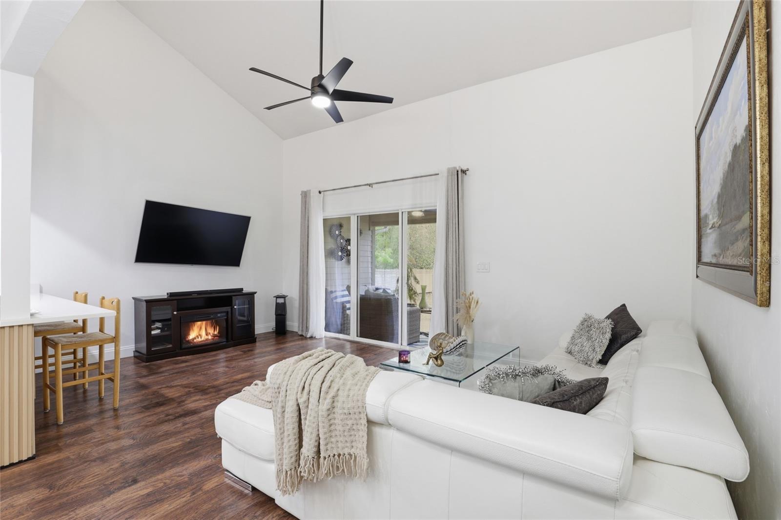 Image 13 of 31 For 1215 55 Street 7