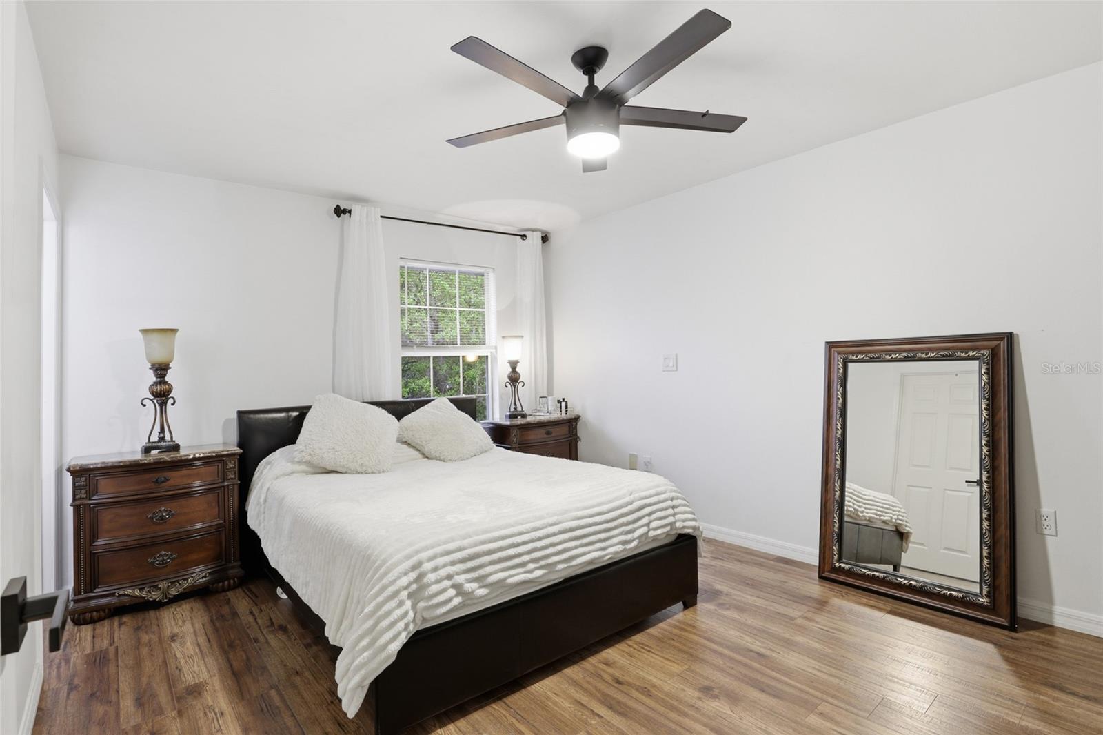 Image 21 of 31 For 1215 55 Street 7