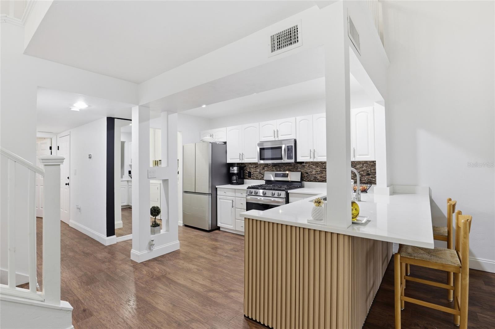 Image 7 of 31 For 1215 55 Street 7