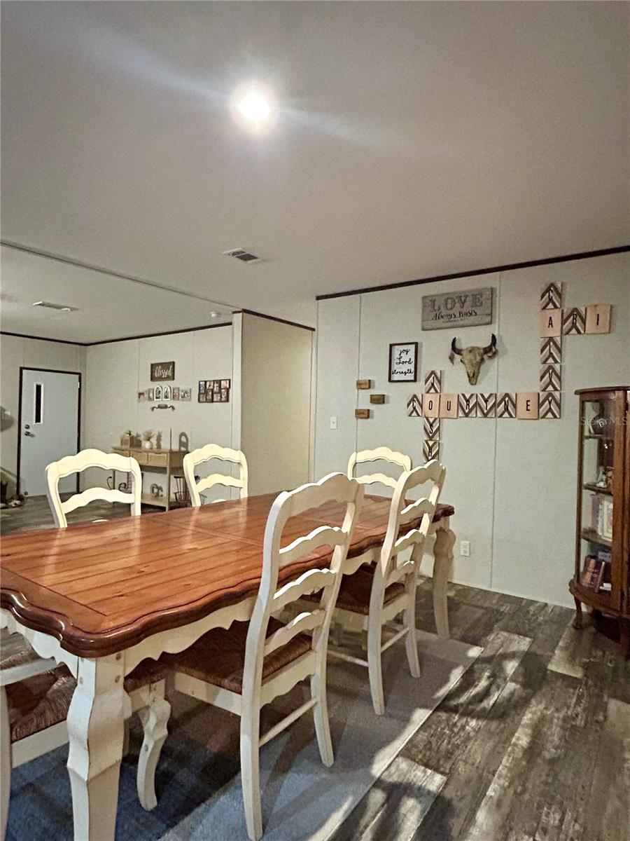 Image 6 of 23 For 1150 115 Ave