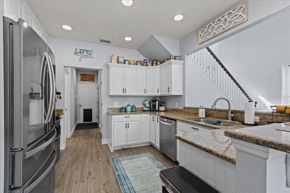 Image 10 of 100 For 2600 48th Avenue