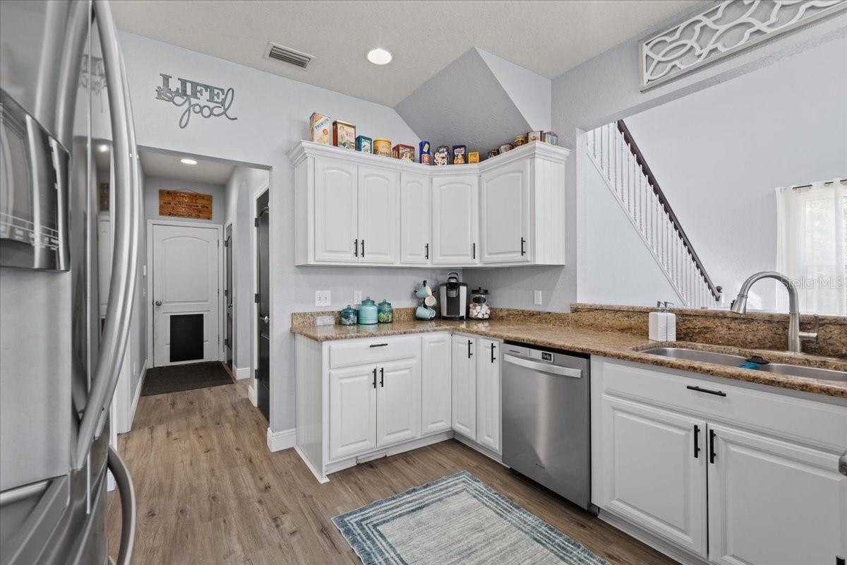 Image 15 of 100 For 2600 48th Avenue