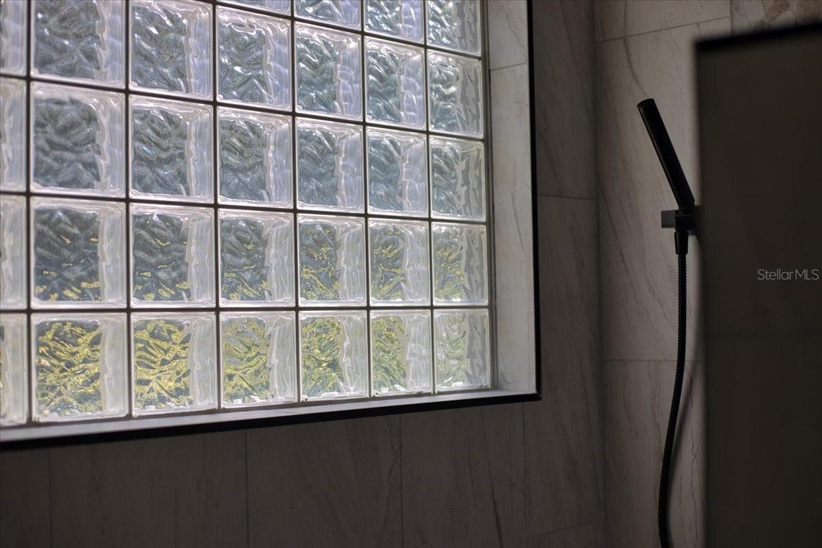 Image 26 of 100 For 2600 48th Avenue