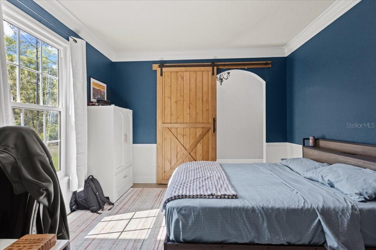 Image 32 of 100 For 2600 48th Avenue