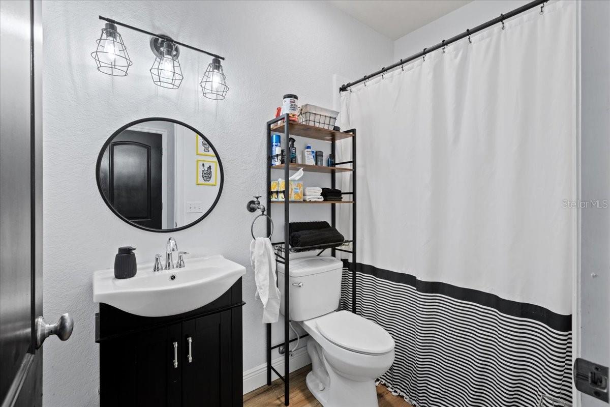 Image 39 of 100 For 2600 48th Avenue