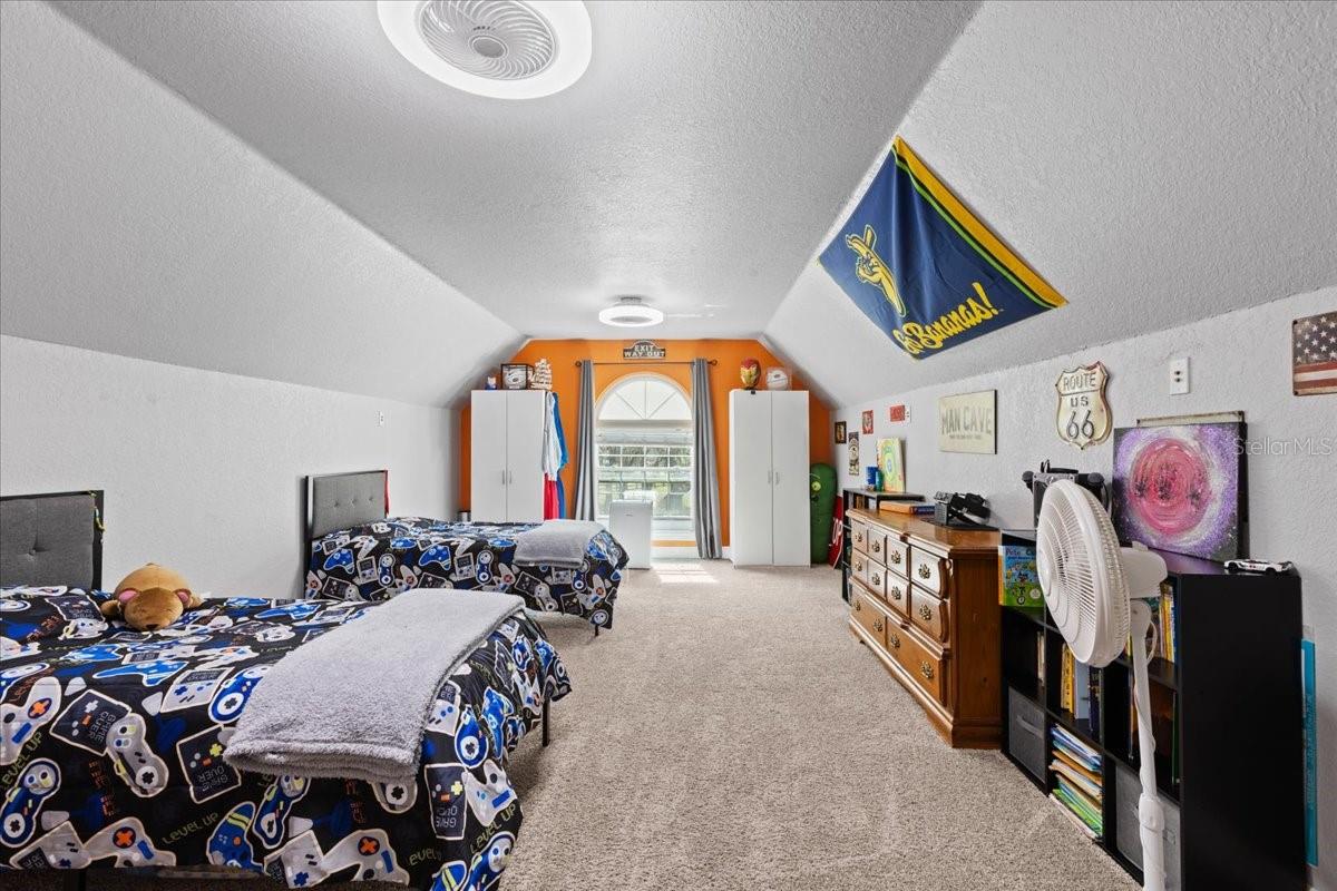 Image 44 of 100 For 2600 48th Avenue