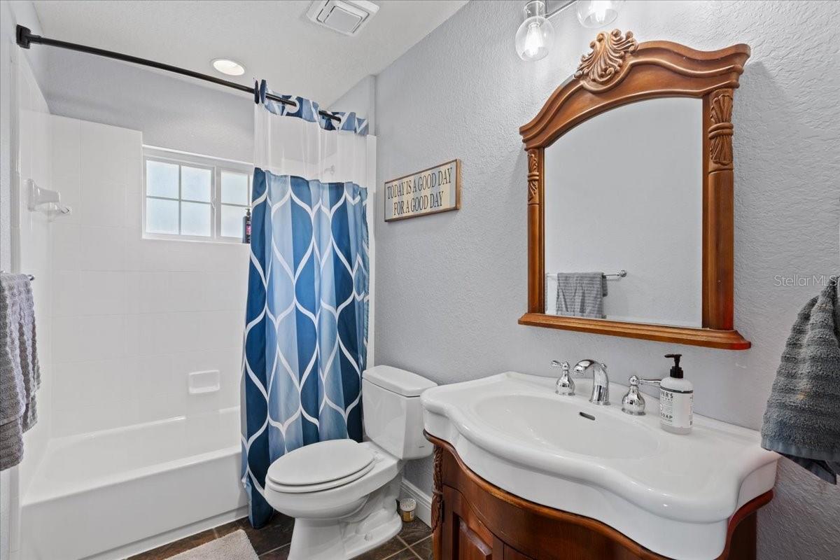 Image 45 of 100 For 2600 48th Avenue