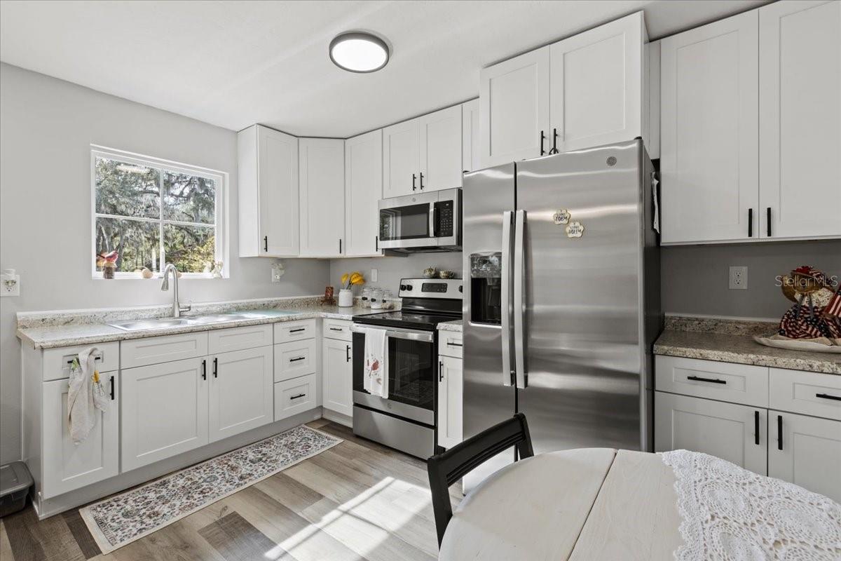 Image 59 of 100 For 2600 48th Avenue