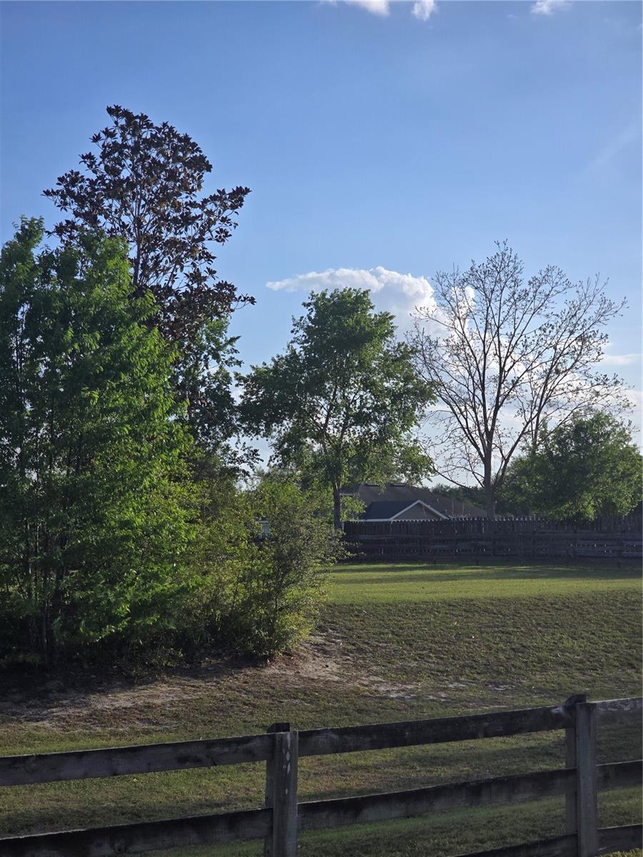 Image 4 of 44 For 9567 98th Avenue