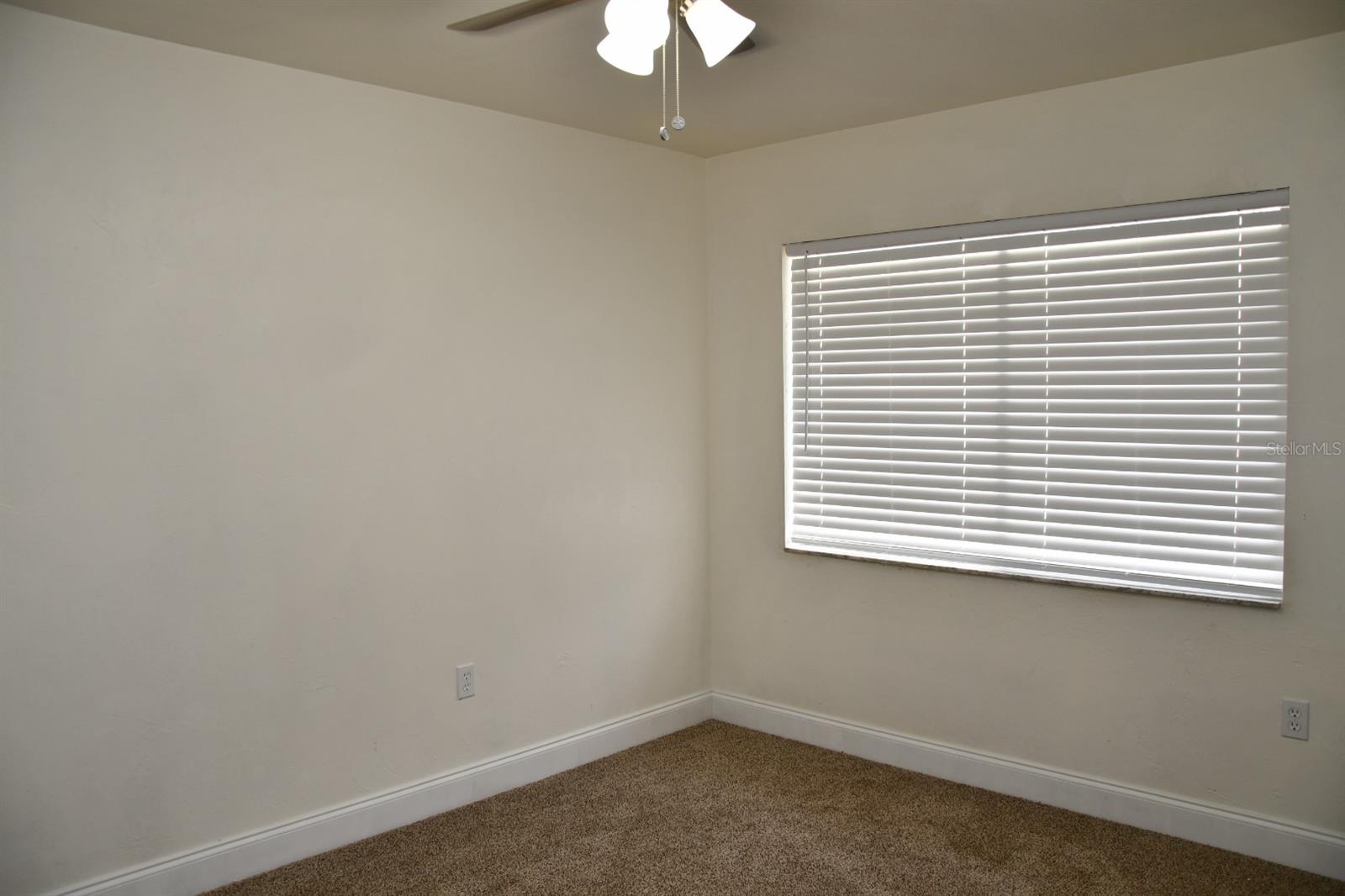 Image 11 of 17 For 2635 35th Place 1302