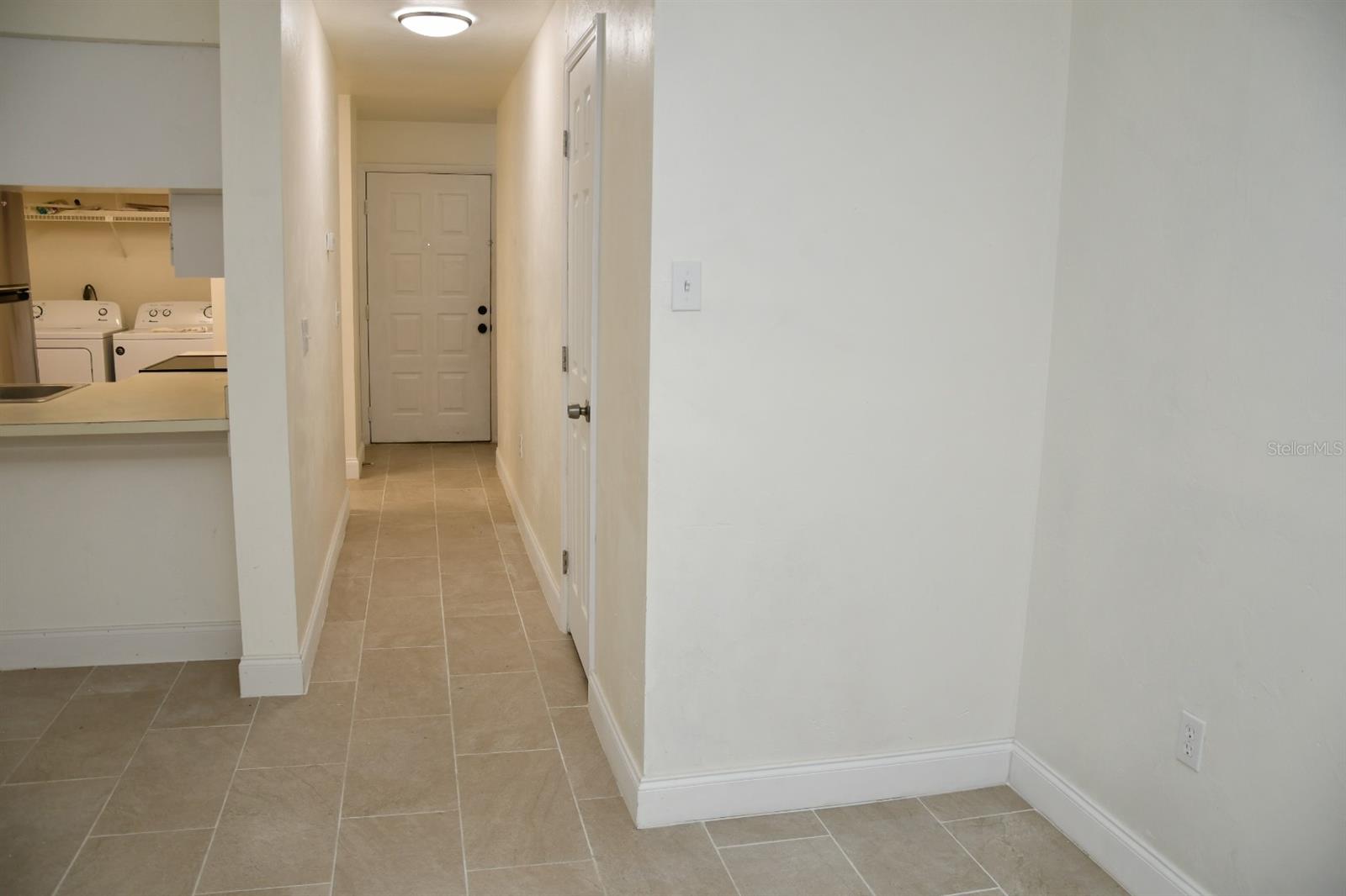 Image 2 of 17 For 2635 35th Place 1302