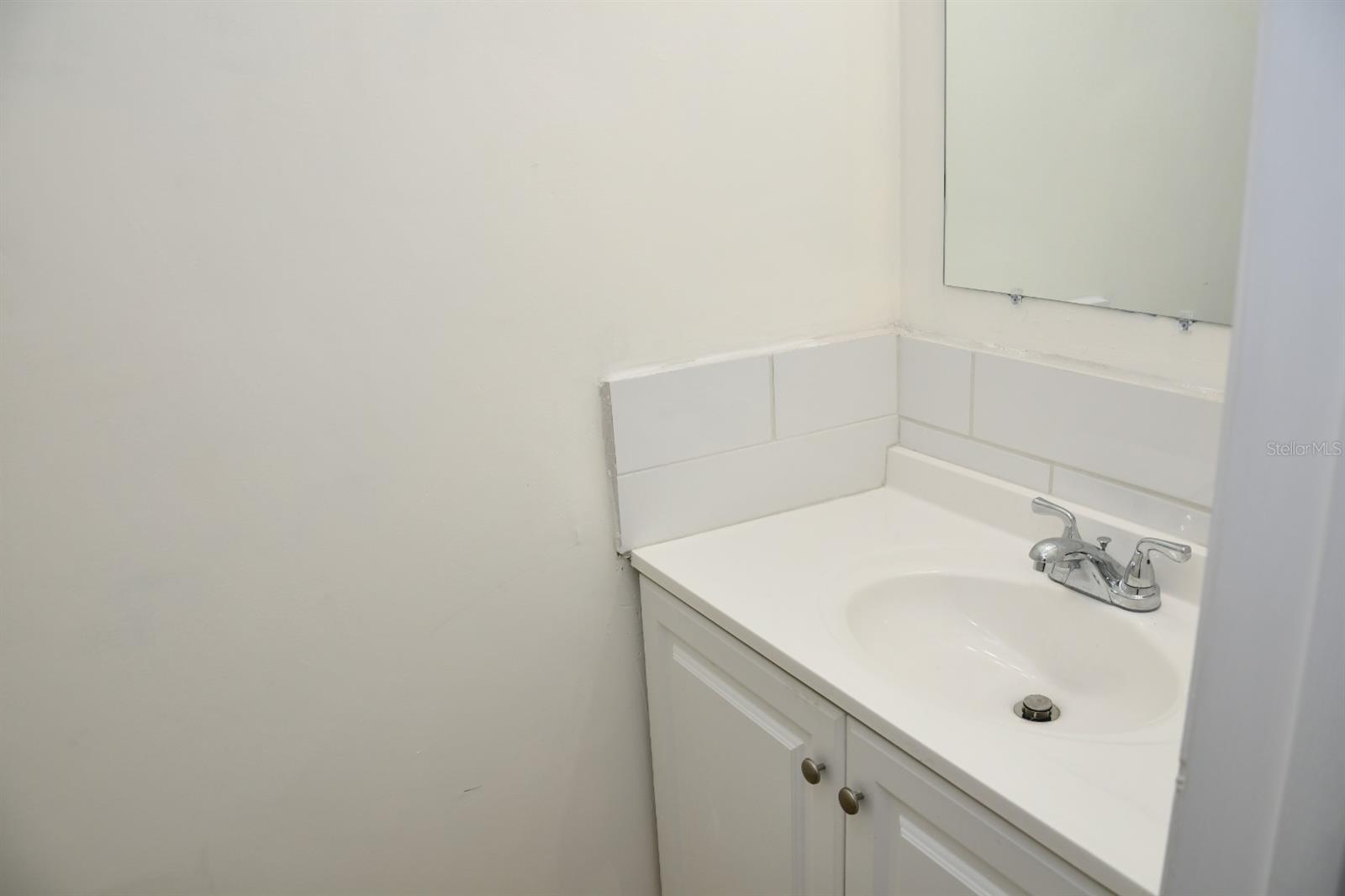 Image 8 of 17 For 2635 35th Place 1302