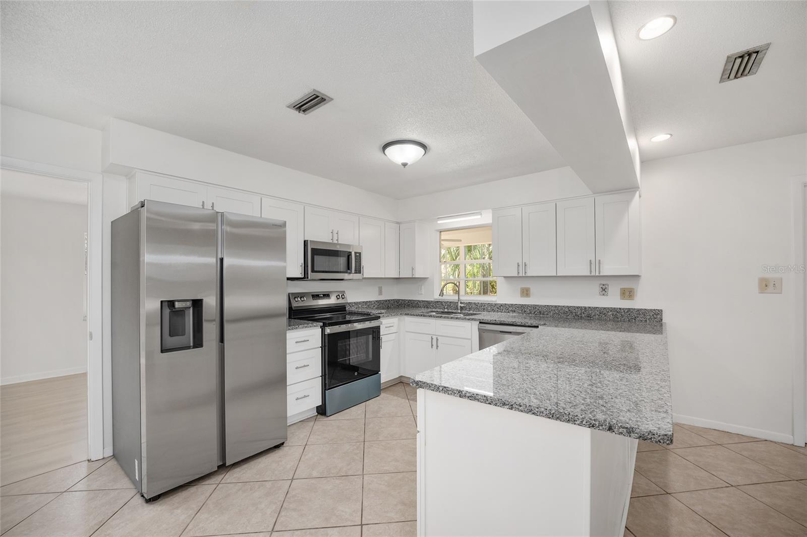 Image 5 of 23 For 4821 16th Place