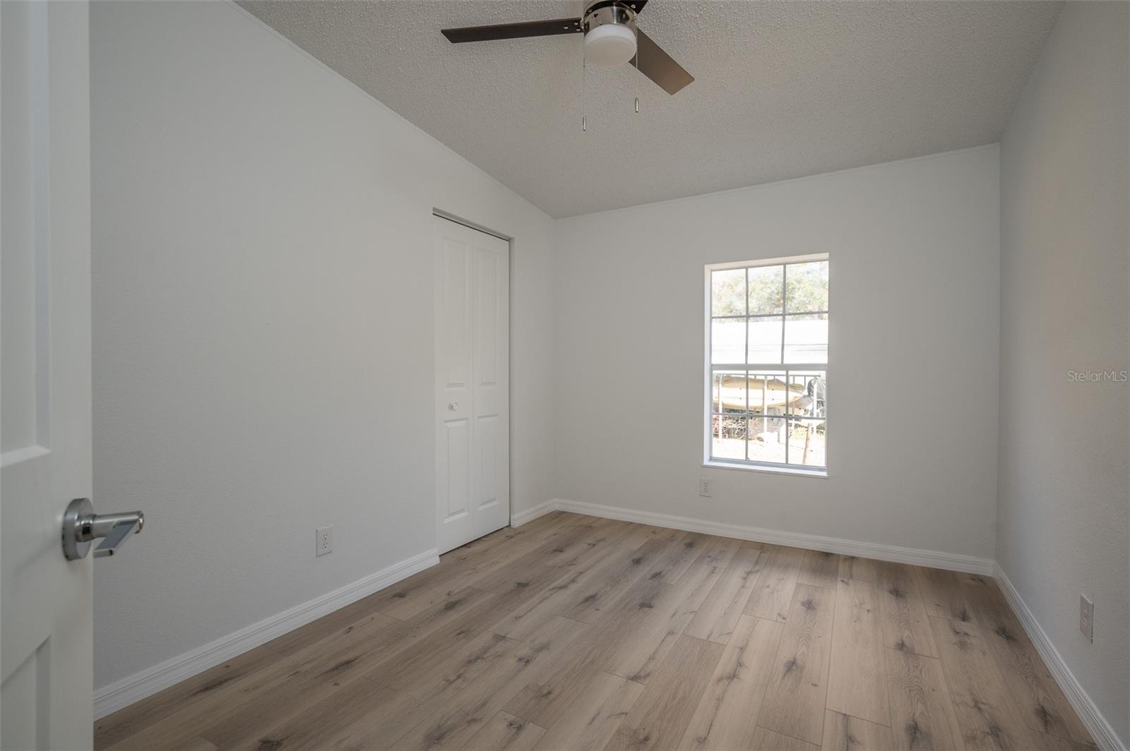 Image 23 of 31 For 14327 136th Place