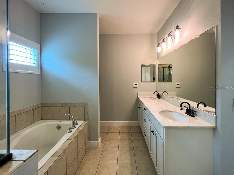 Image 22 of 38 For 5105 22nd Street