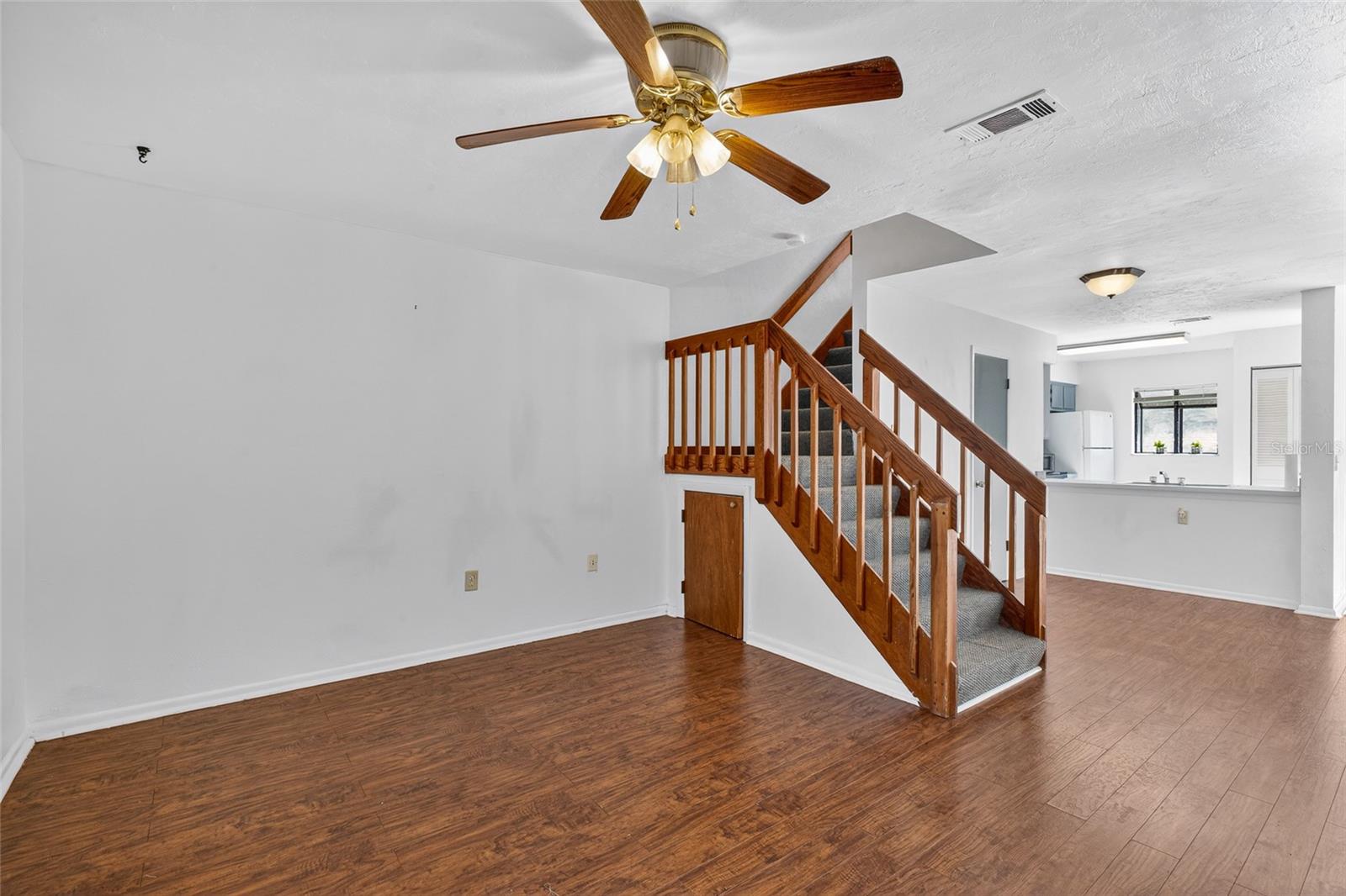 Image 11 of 29 For 2116 39th Drive