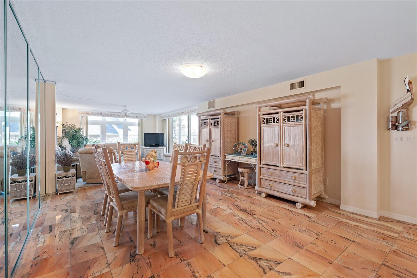 Image 12 of 51 For 305 Atlantic Avenue 102