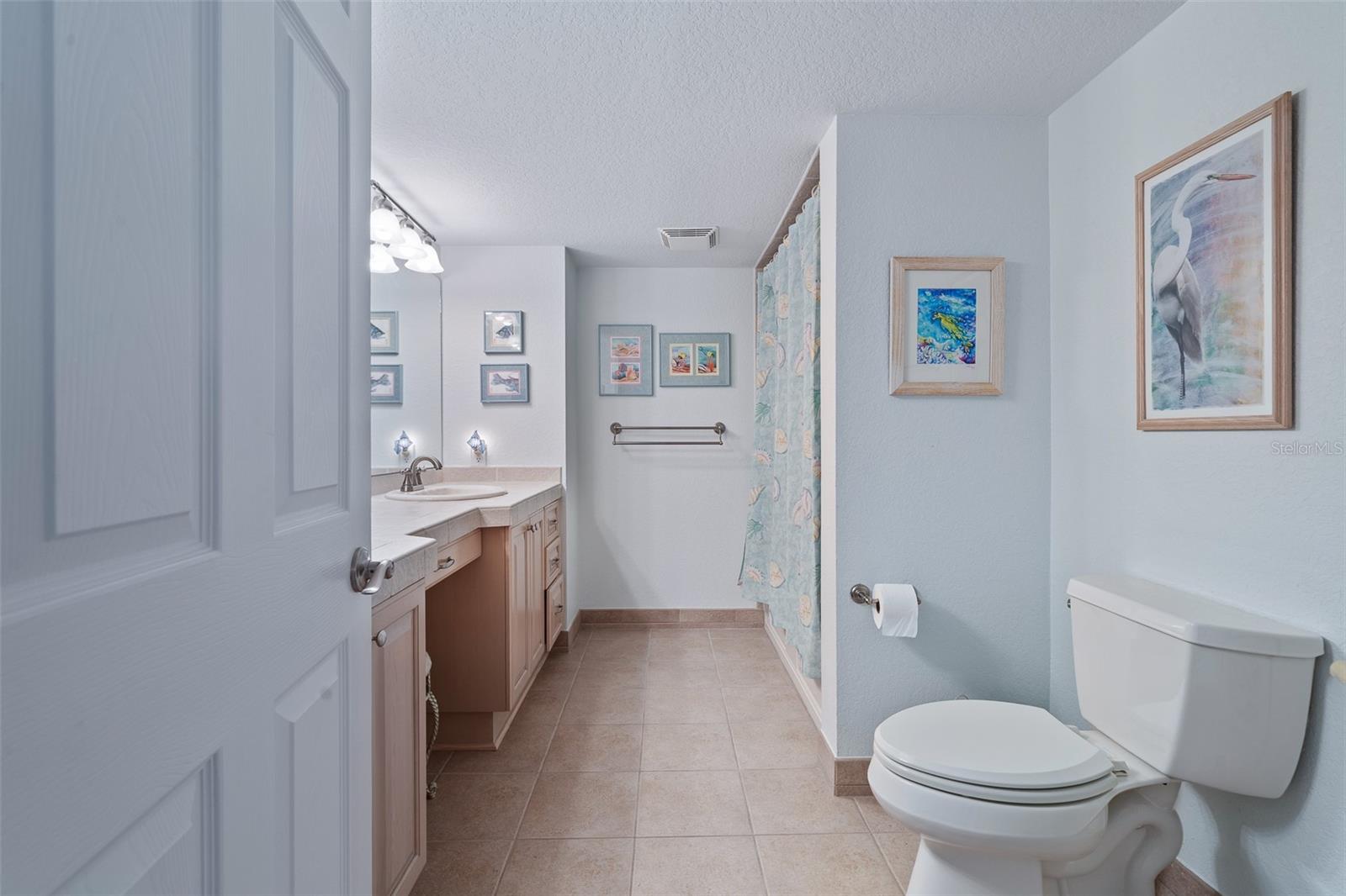 Image 17 of 51 For 305 Atlantic Avenue 102